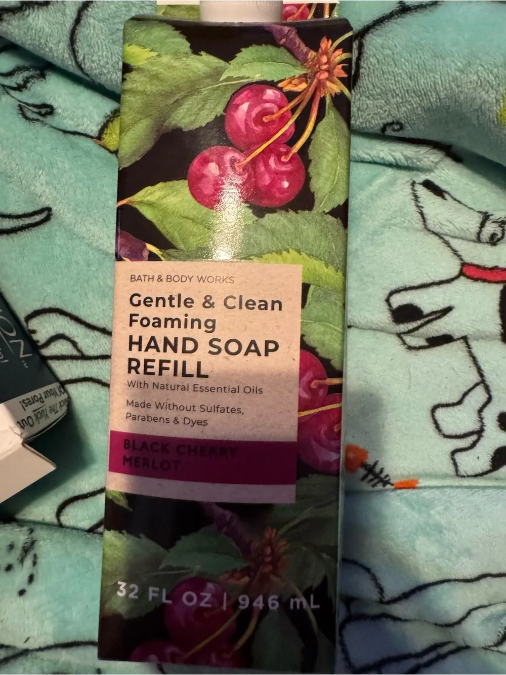 Bath & Body Works Black Cherry Merlot 32ounce Foaming Hand Soap Refill NEW